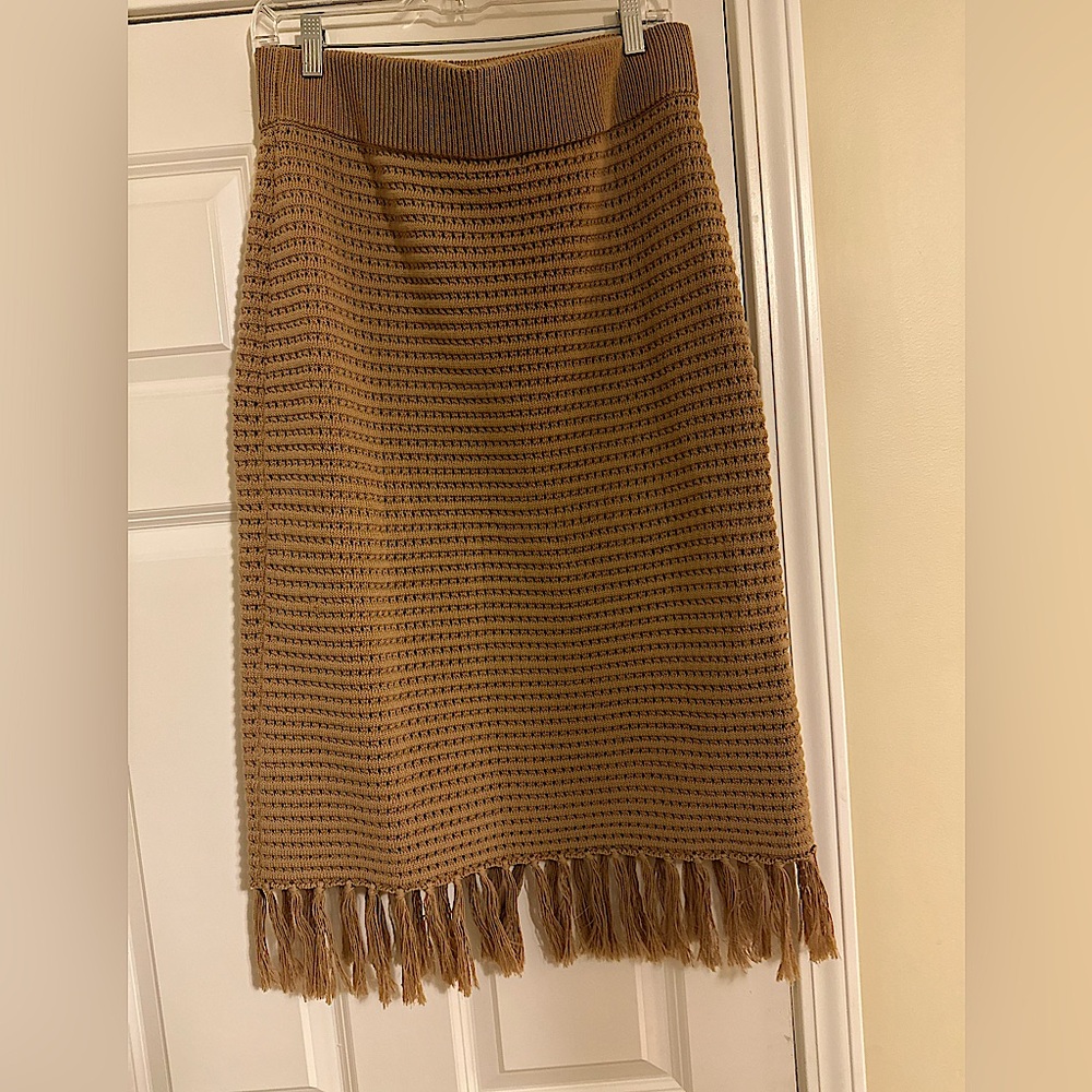 Banana Republic Fringed Midi Sweater Skirt Size Large